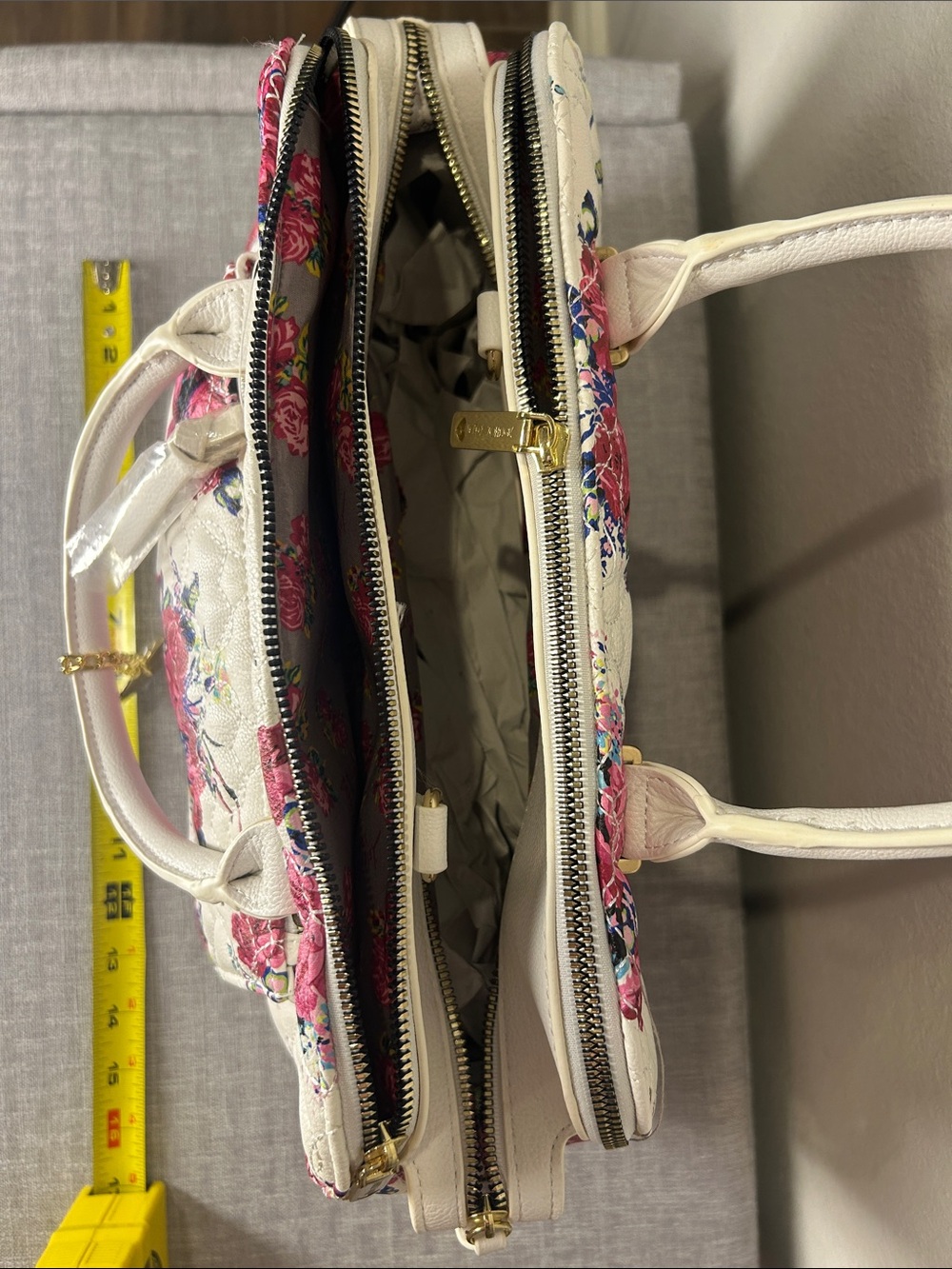 Betsey Johnson White Quilted Satchel with Pink Floral Pattern - Picture 2 of 10